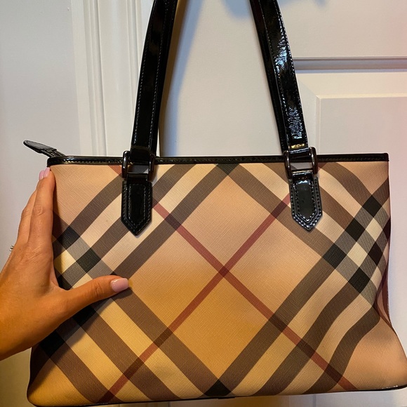 Burberry Tote - Picture 2 of 5